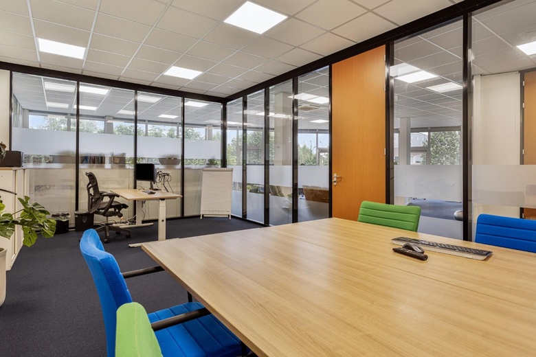 KantoorruimteaanKubus 9 - 15<br/> inSliedrecht