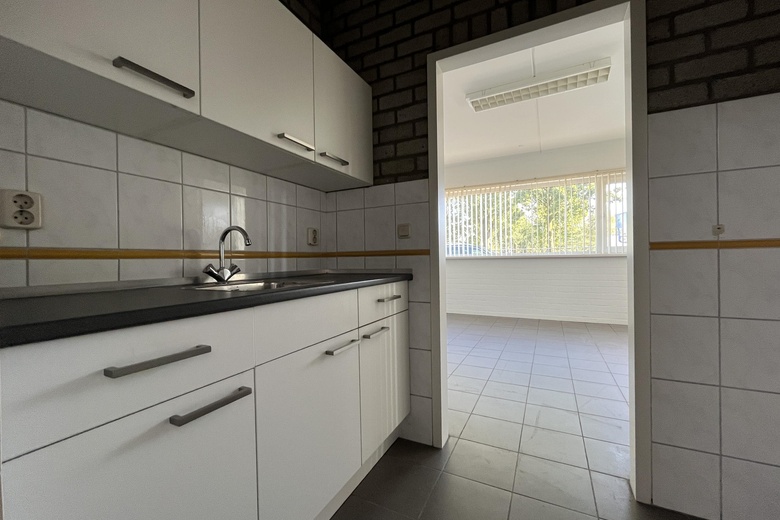 BedrijfsruimteaanOude Graaf 21<br/> inWeert BedrijfsruimteaanOude Graaf 21<br/> inWeert