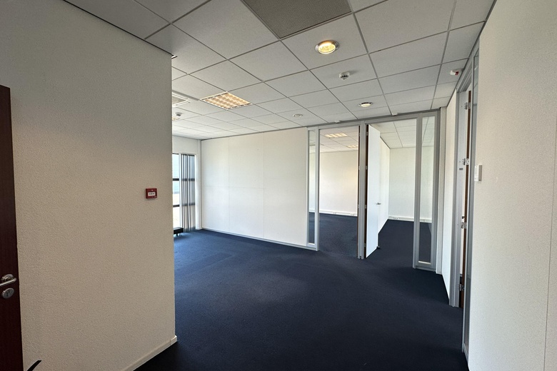 KantoorruimteaanEmoeweg 5<br/> inLelystad KantoorruimteaanEmoeweg 5<br/> inLelystad
