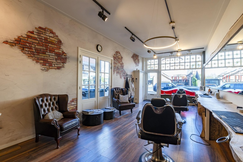 WinkelruimteaanNaarderstraat 29<br/> inLaren WinkelruimteaanNaarderstraat 29<br/> inLaren