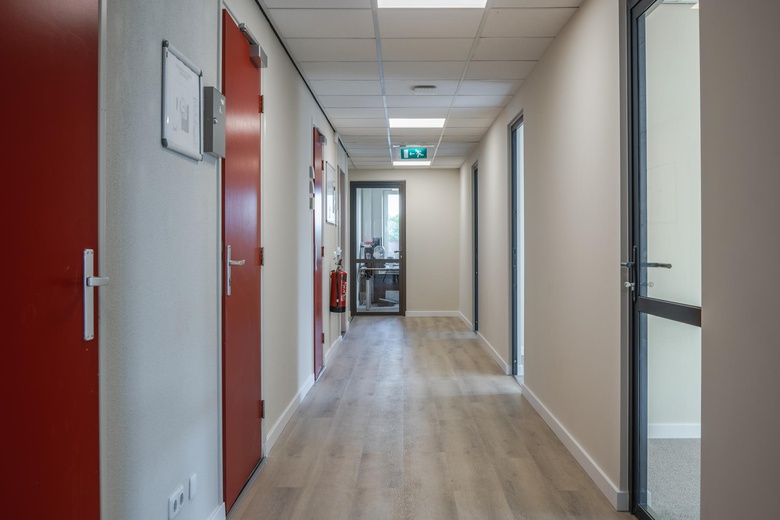 KantoorruimteaanMercurion 24<br/> inZevenaar KantoorruimteaanMercurion 24<br/> inZevenaar