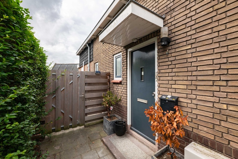 WinkelruimteaanStationsweg 31<br/> inOostvoorne