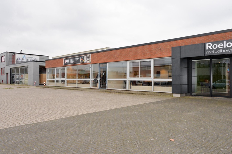 Bekijk foto 1 van van den Bergsweg 10 a Bekijk foto 1 van van den Bergsweg 10 a