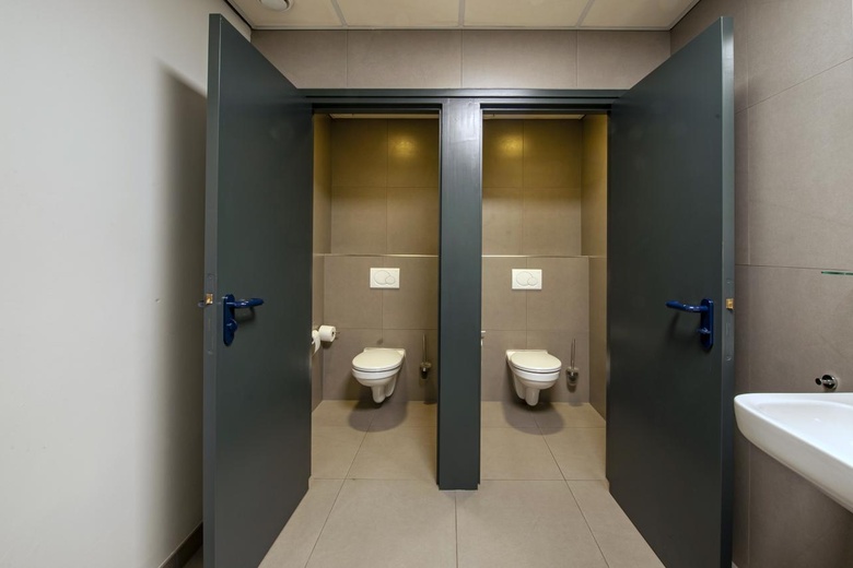 KantoorruimteaanDahliastraat 94<br/> inBergen op Zoom KantoorruimteaanDahliastraat 94<br/> inBergen op Zoom