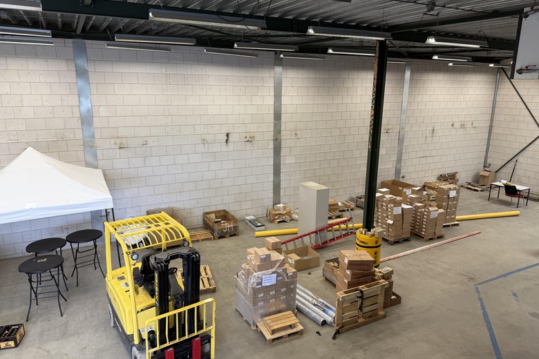BedrijfsruimteaanZeemanstraat 71 - 73<br/> inBarendrecht BedrijfsruimteaanZeemanstraat 71 - 73<br/> inBarendrecht