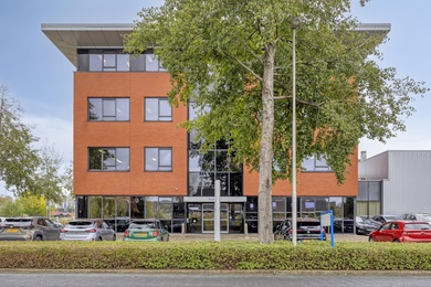 Bekijk foto 2 van Bergen 9