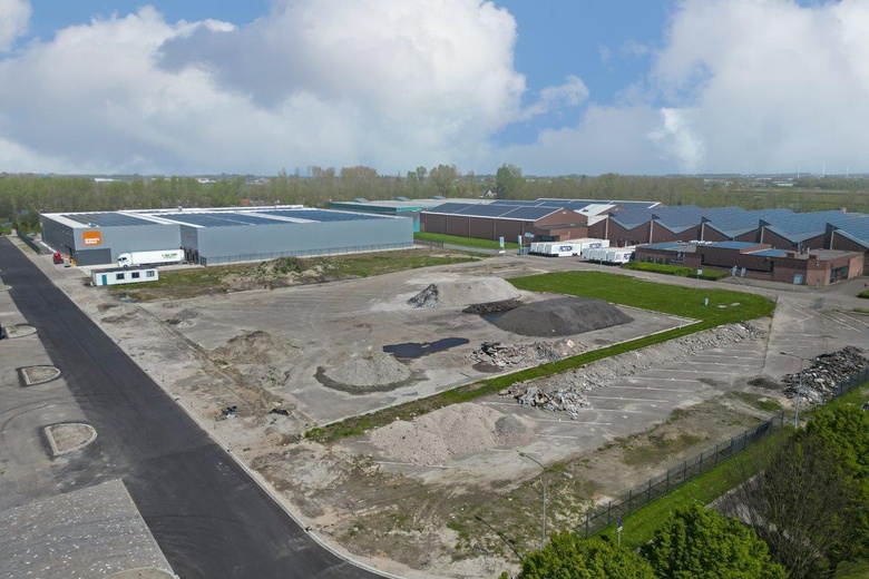 BedrijfsruimteaanFustmarkt 2<br/> inZwaagdijk-Oost