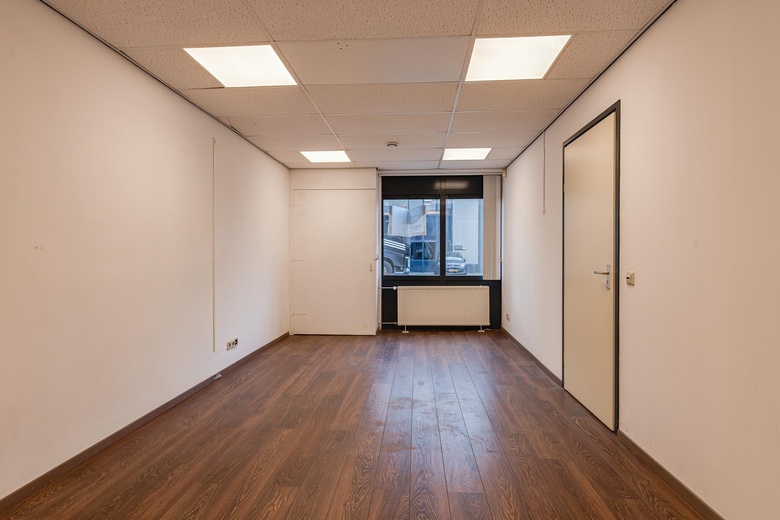 BedrijfsruimteaanRijnstraat 9 E<br/> inOss