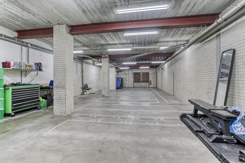 BedrijfsruimteaanA. van Leeuwenhoekweg 1 - 5<br/> inAlphen aan den Rijn