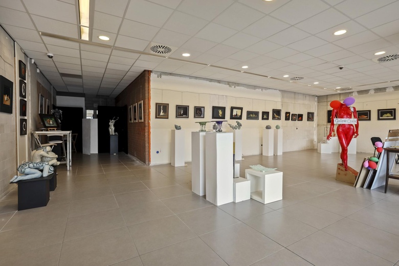 WinkelruimteaanKloosterstraat 14 - 66<br/> inGrubbenvorst WinkelruimteaanKloosterstraat 14 - 66<br/> inGrubbenvorst
