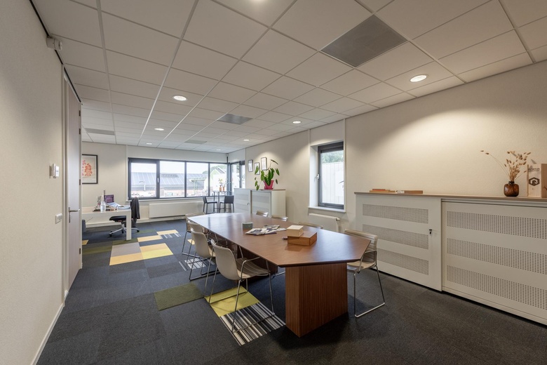 BedrijfsruimteaanStaalwijk 21<br/> inDronten