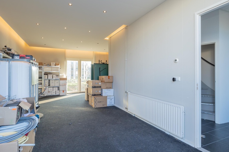 BedrijfsruimteaanVennestraat 11 V<br/> inLisse BedrijfsruimteaanVennestraat 11 V<br/> inLisse