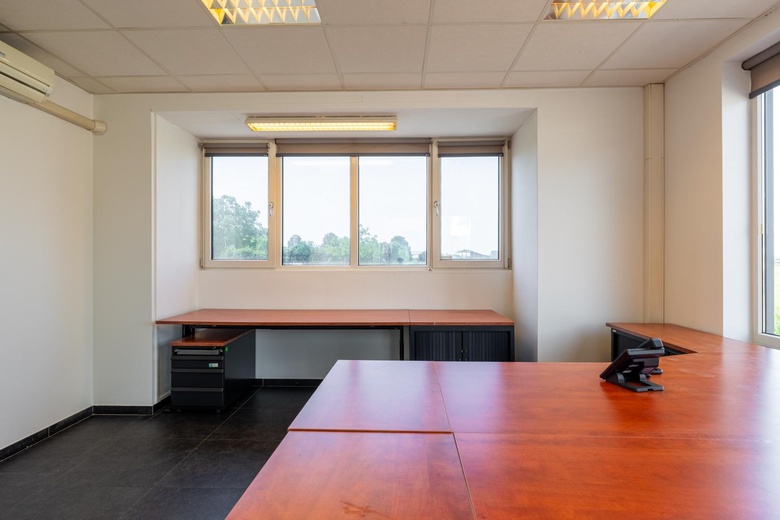 BedrijfsruimteaanNijverheidstraat 4<br/> inWijk en Aalburg