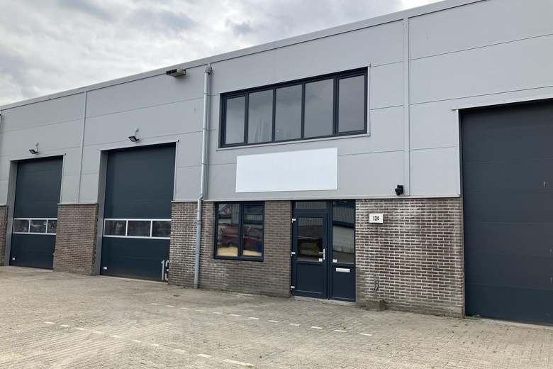 BedrijfsruimteaanPeppelkade 13 c<br/> inHouten BedrijfsruimteaanPeppelkade 13 c<br/> inHouten