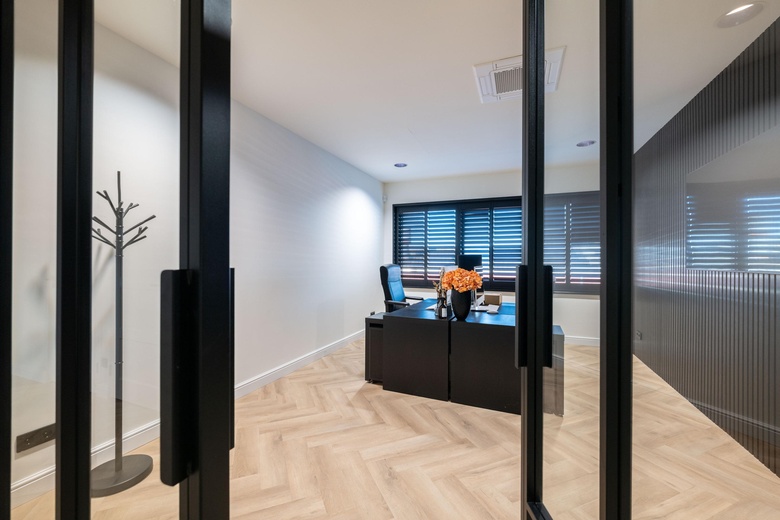 BedrijfsruimteaanSt. Victorstraat 47 - 49<br/> inWaddinxveen