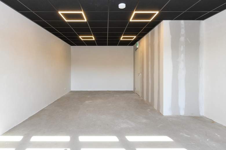 BedrijfsruimteaanEemmeerlaan 2 H<br/> inWeesp