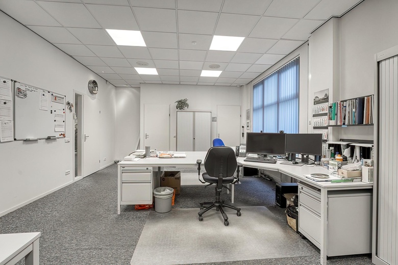 BedrijfsruimteaanWeversbaan 15<br/> inLeiderdorp