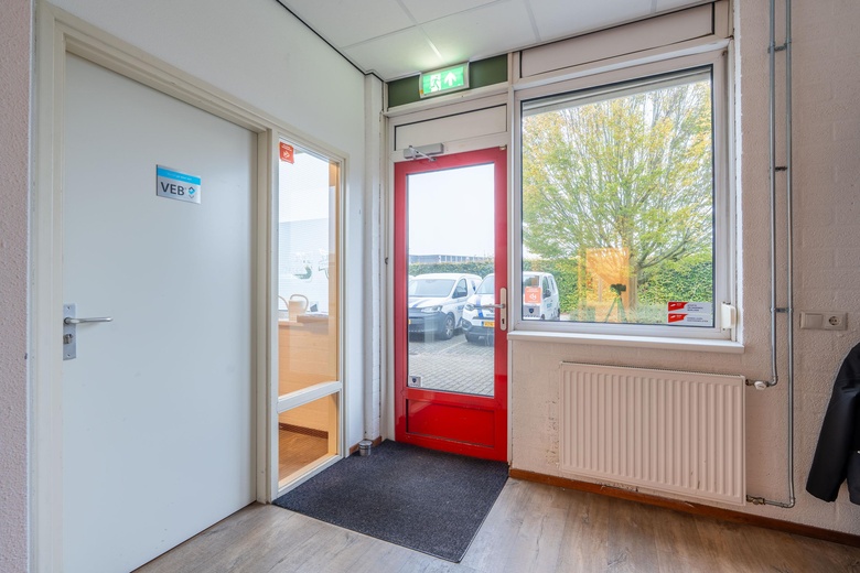 BedrijfsruimteaanWilgenkade 11<br/> inHouten