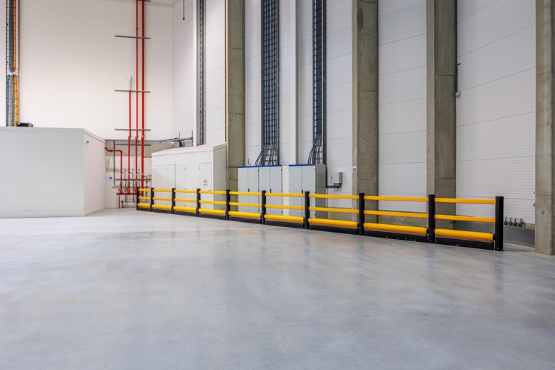 BedrijfsruimteaanRietgraaf 10 - 12<br/> inOosterhout