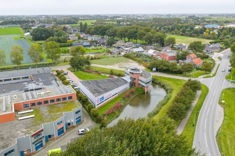 BedrijfsruimteaanDe Dijken 1<br/> inTuitjenhorn