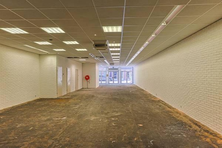 Winkelruimte Delfzijl - Landstraat 11 - Foto 5