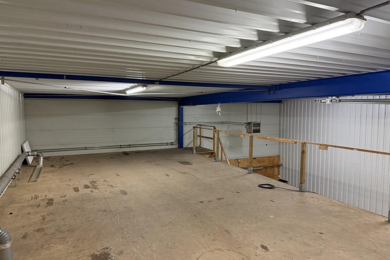 BedrijfsruimteaanDaniëlsweg 34<br/> inHeinkensand