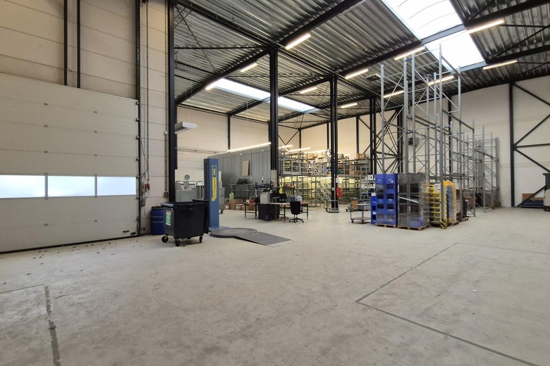 BedrijfsruimteaanUilenwaard 31<br/> inDen Bosch BedrijfsruimteaanUilenwaard 31<br/> inDen Bosch