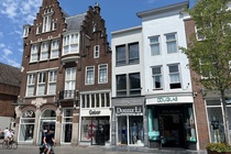 Bekijk foto 3 van Markt 67 Bekijk foto 3 van Markt 67