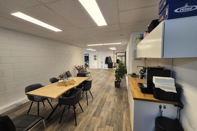 Kantoorruimteaande Oude Veiling 72<br/> inZwaag