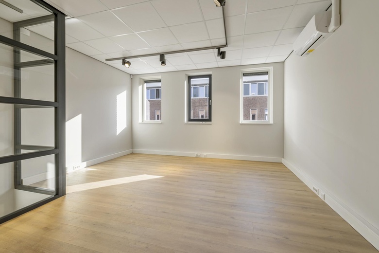 KantoorruimteaanNijverheidslaan 6 H<br/> inWeesp