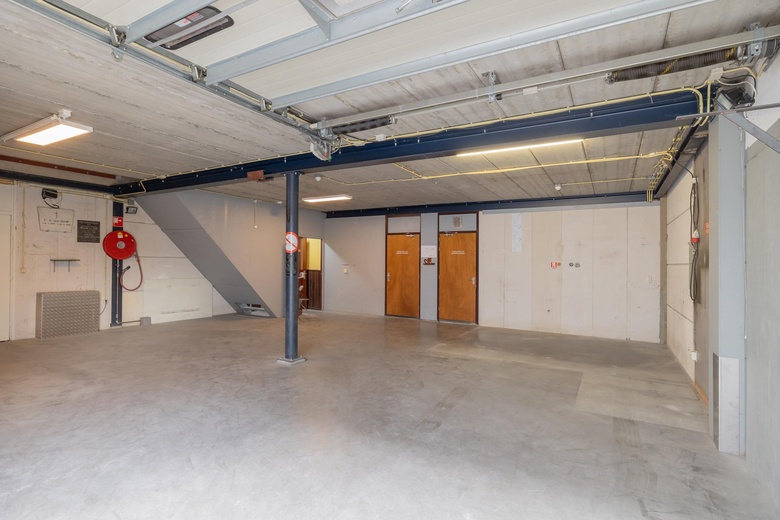 BedrijfsruimteaanTransportweg 21<br/> inNieuwkoop BedrijfsruimteaanTransportweg 21<br/> inNieuwkoop