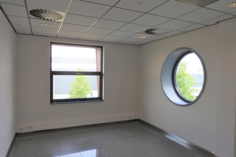 KantoorruimteaanTuinschouw 4<br/> inVianen