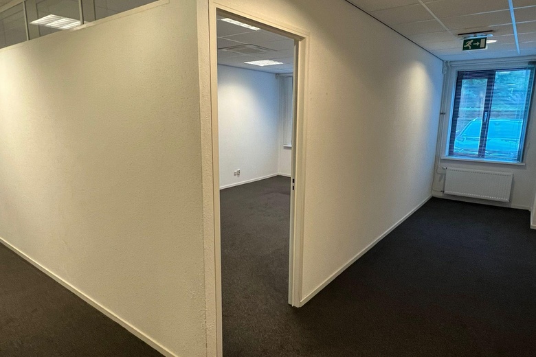 KantoorruimteaanAchthovenerweg 17 D<br/> inLeiderdorp KantoorruimteaanAchthovenerweg 17 D<br/> inLeiderdorp