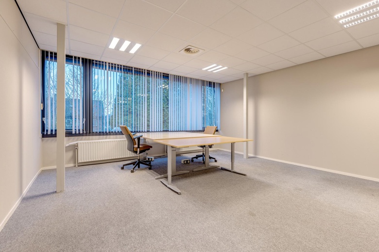 BedrijfsruimteaanLentemorgen 5<br/> inZevenaar BedrijfsruimteaanLentemorgen 5<br/> inZevenaar