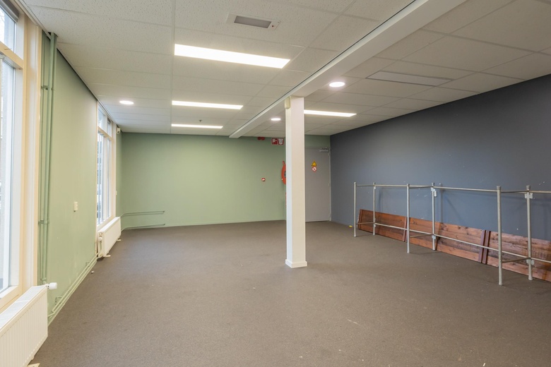 WinkelruimteaanHoofdstraat 144<br/> inSassenheim