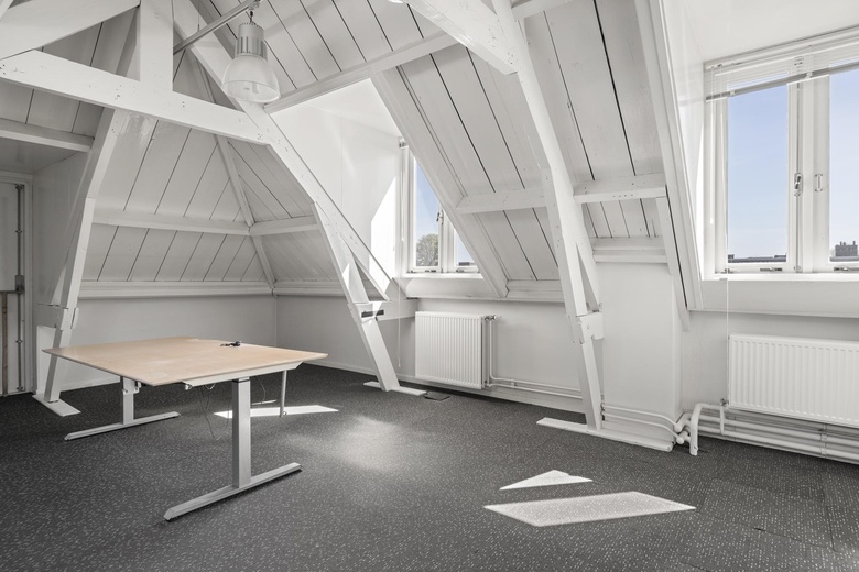 KantoorruimteaanArnhemsestraatweg 8<br/> inVelp