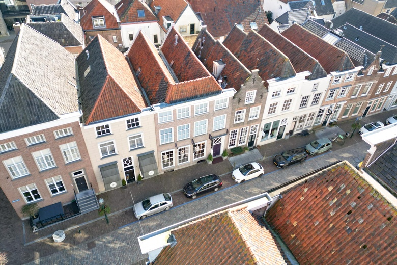 WinkelruimteaanRogstraat 43<br/> inGrave