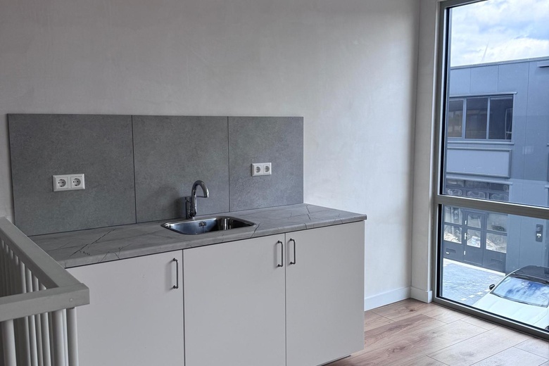 BedrijfsruimteaanJarmuiden 27 N<br/> inAmsterdam