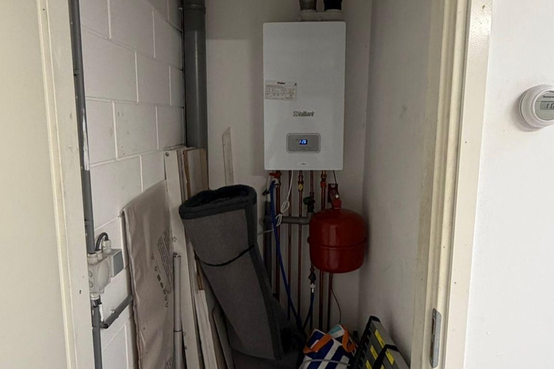 BedrijfsruimteaanC. Verolmelaan 221<br/> inUithoorn