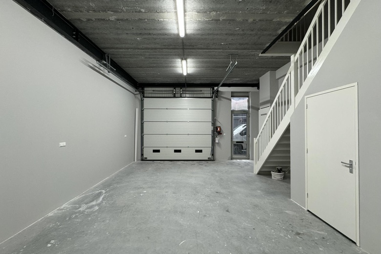 BedrijfsruimteaanRaasdorperweg 152 L<br/> inLijnden