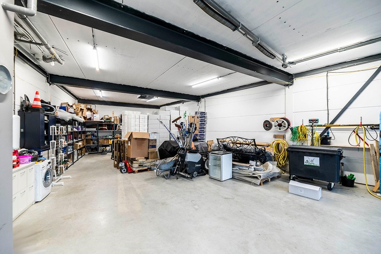 BedrijfsruimteaanVan Coulsterweg 1 b<br/> inAlblasserdam