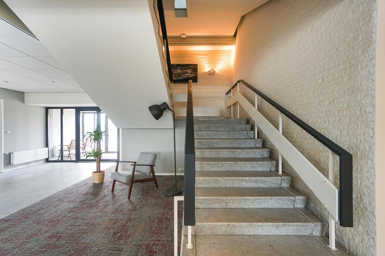 KantoorruimteaanHoorn 77<br/> inAlphen aan den Rijn KantoorruimteaanHoorn 77<br/> inAlphen aan den Rijn