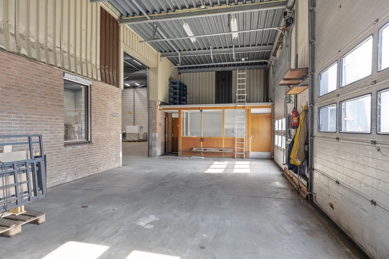 BedrijfsruimteaanNijverheidsstraat 9<br/> inLichtenvoorde BedrijfsruimteaanNijverheidsstraat 9<br/> inLichtenvoorde