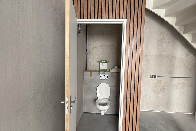 BedrijfsruimteaanHogeweyselaan 201 S<br/> inWeesp