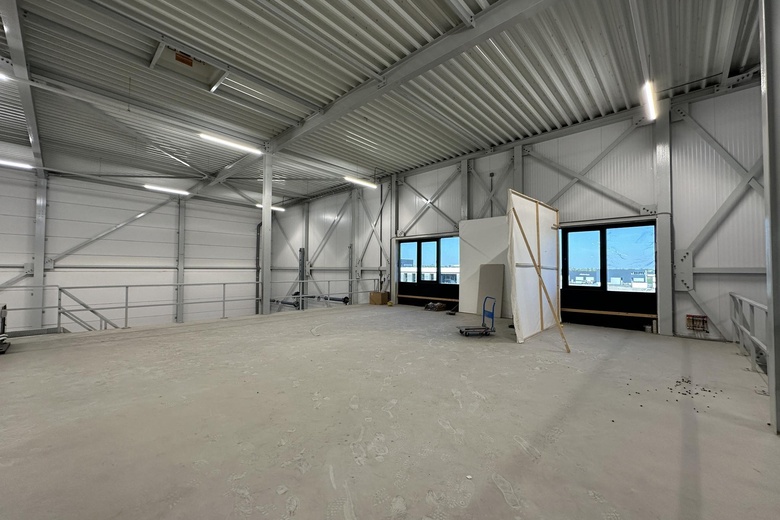 BedrijfsruimteaanVerre weide 9<br/> inVeen BedrijfsruimteaanVerre weide 9<br/> inVeen