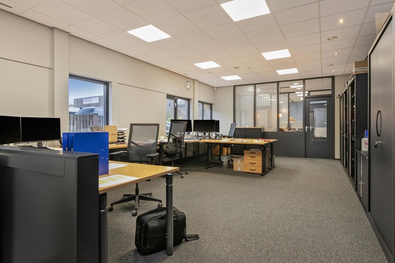 BedrijfsruimteaanKerkstraat 11<br/> inVorstenbosch BedrijfsruimteaanKerkstraat 11<br/> inVorstenbosch