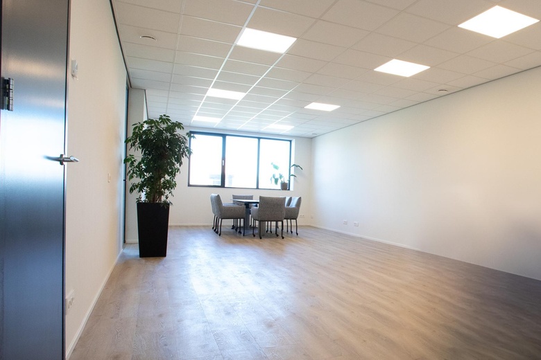KantoorruimteaanVijverweg 11<br/> inWierden KantoorruimteaanVijverweg 11<br/> inWierden