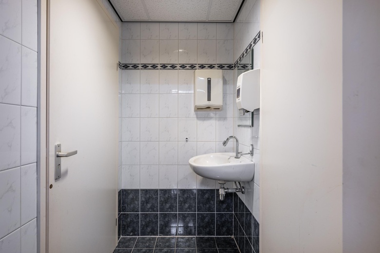 WinkelruimteaanMontageweg 11A<br/> inNieuwegein WinkelruimteaanMontageweg 11A<br/> inNieuwegein