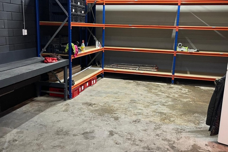 BedrijfsruimteaanSymon Spiersweg 7 B 1<br/> inZaandam