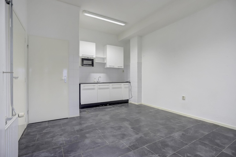 BedrijfsruimteaanJachthuisstraat 5<br/> inKloetinge BedrijfsruimteaanJachthuisstraat 5<br/> inKloetinge